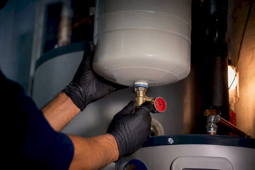 Homeowners: Water Heater Expansion Tank 2–4.5 gal Sizing & DIY Checks