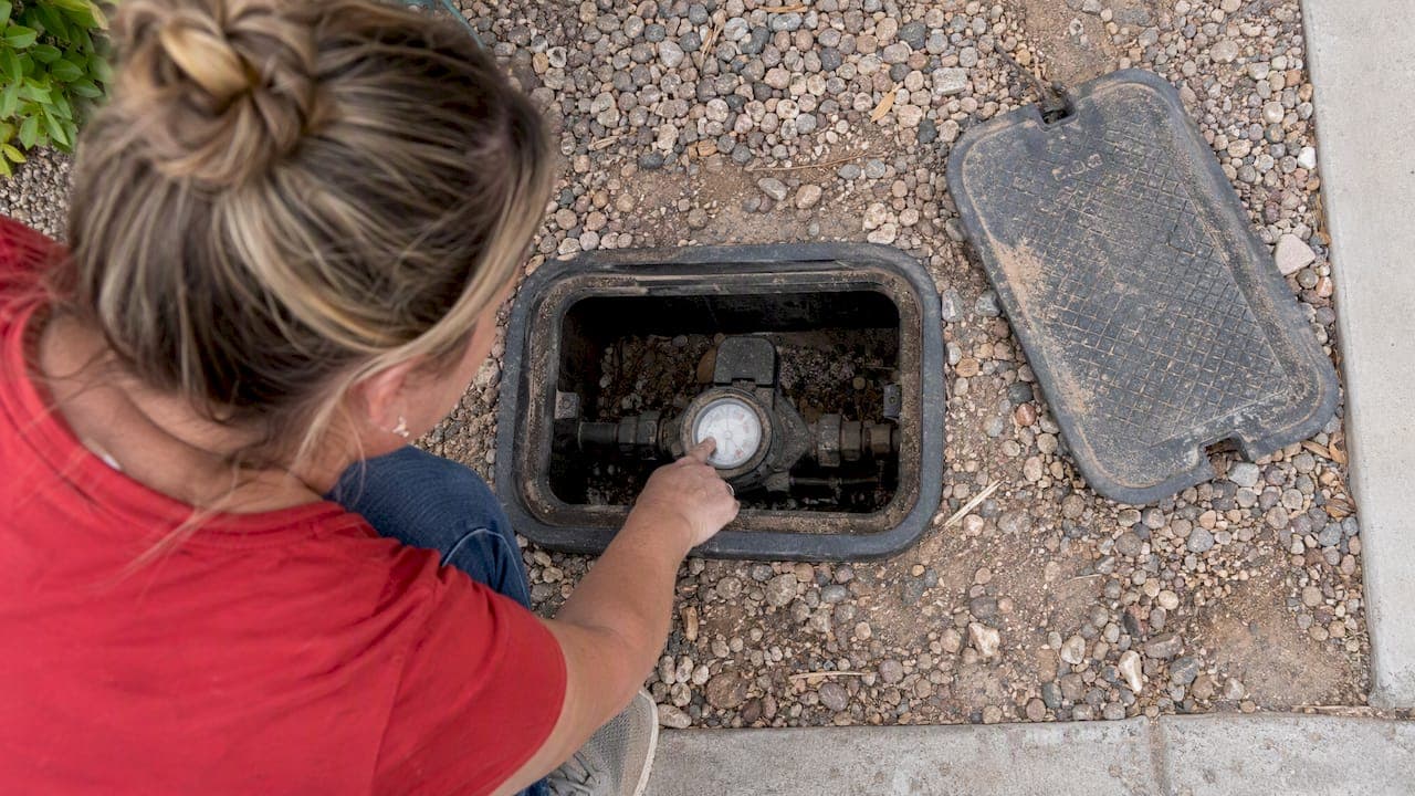 Water Meter Spinning? How to Test for a Leak in Bullhead City